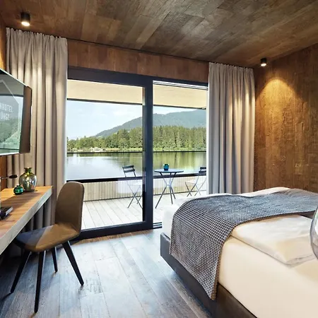 ホテル Alpenhotel Am Schwarzsee