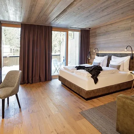 Alpenhotel Am Schwarzsee 4*