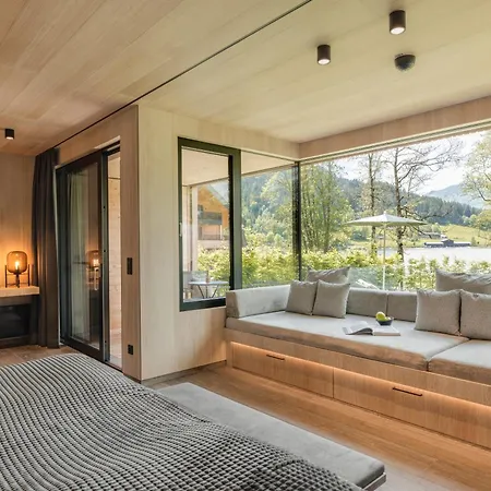 ホテル Alpenhotel Am Schwarzsee キッツビュール