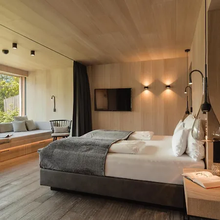 Alpenhotel Am Schwarzsee 4*