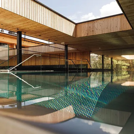 Alpenhotel Am Schwarzsee Otel 4*