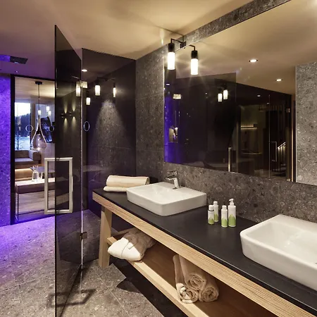 Alpenhotel Am Schwarzsee Ξενοδοχείο 4*