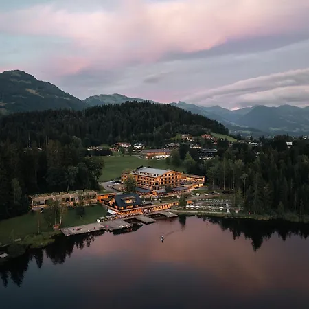 Alpenhotel Am Schwarzsee 4* 키츠부헬