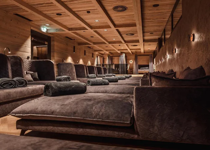 호텔 Alpenhotel Am Schwarzsee 4*