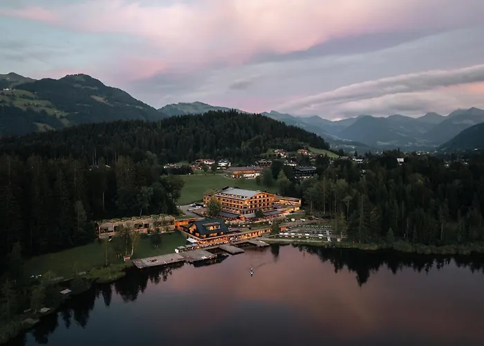 Alpenhotel Am Schwarzsee 4* 키츠부헬