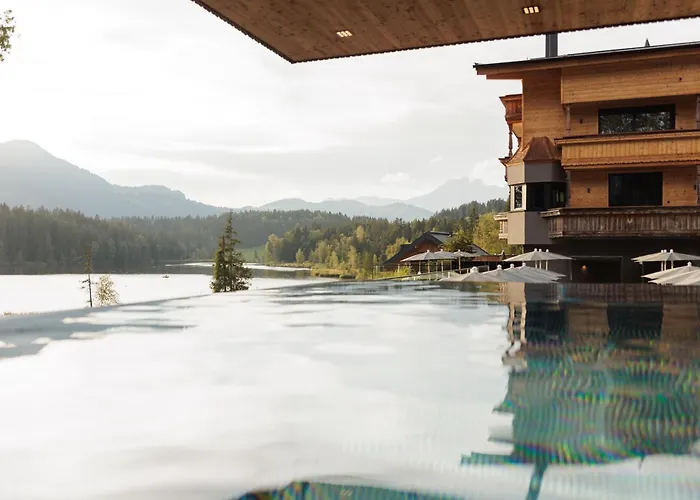 호텔 Alpenhotel Am Schwarzsee 4*