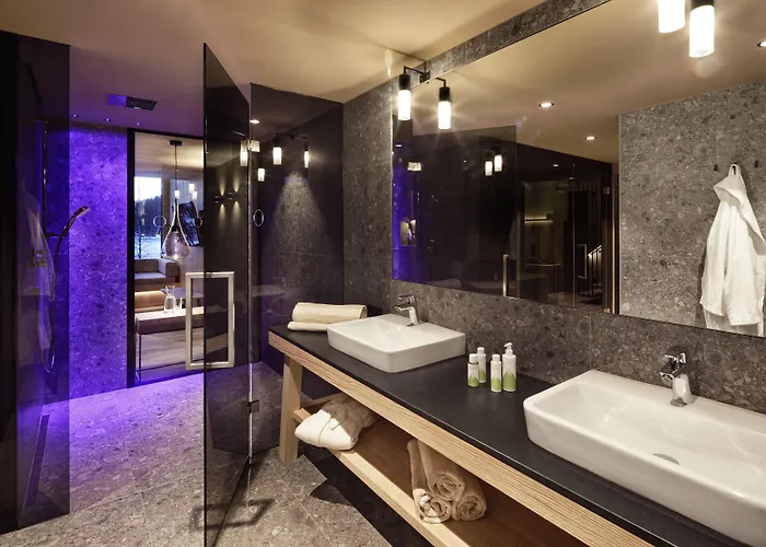 Alpenhotel Am Schwarzsee 호텔 4*