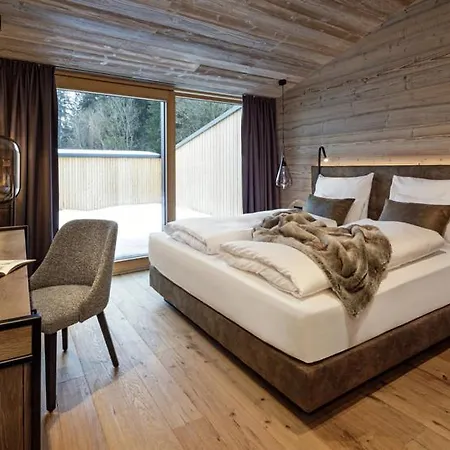 호텔 Alpenhotel Am Schwarzsee 4*